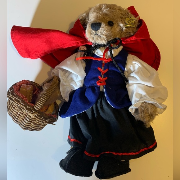 Annette Funicello Collectible Bear Co. Red Riding Hood w basket 12” all original - Picture 6 of 15
